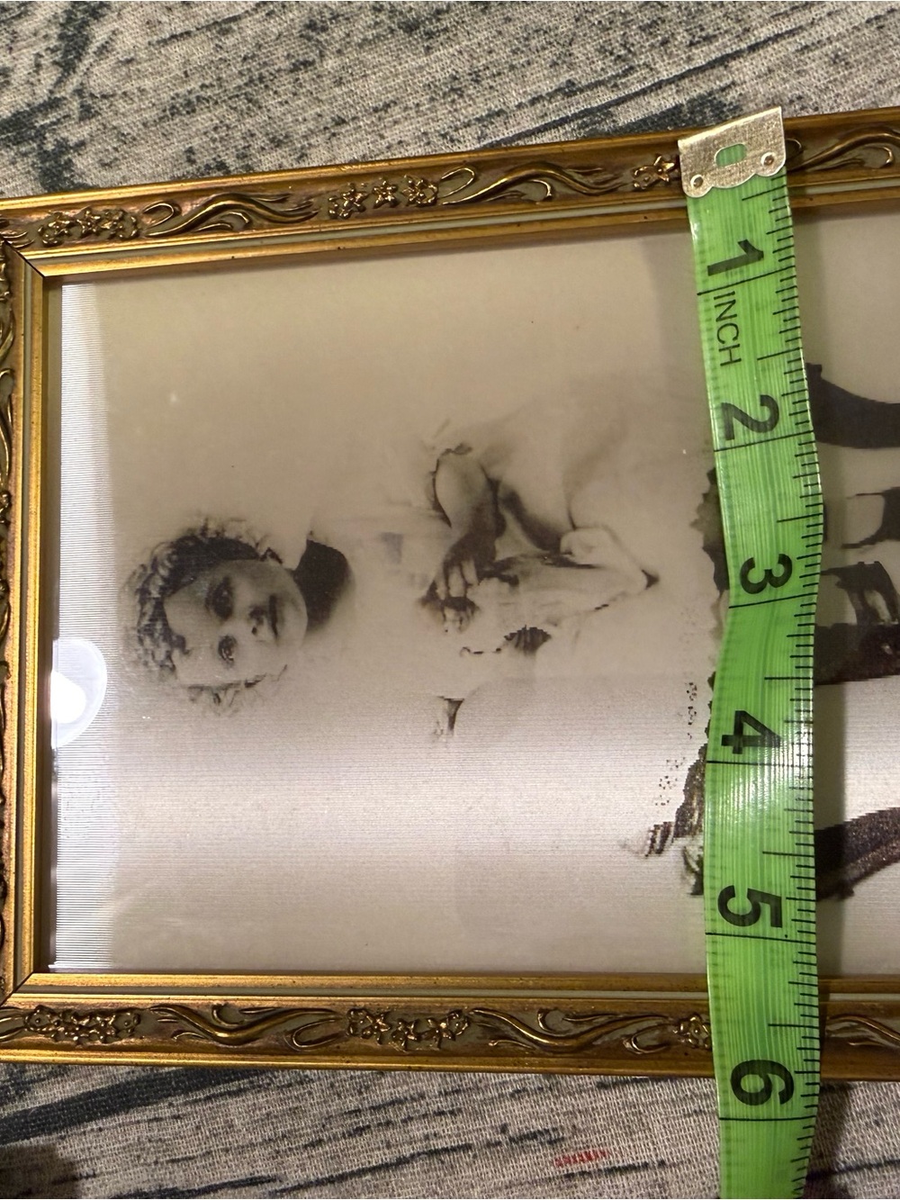 Halloween Lenticular Ornate Gold Picture Frame with Vintage Style Photo - Picture 8 of 9